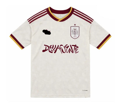 Camiseta España x Dellafuente